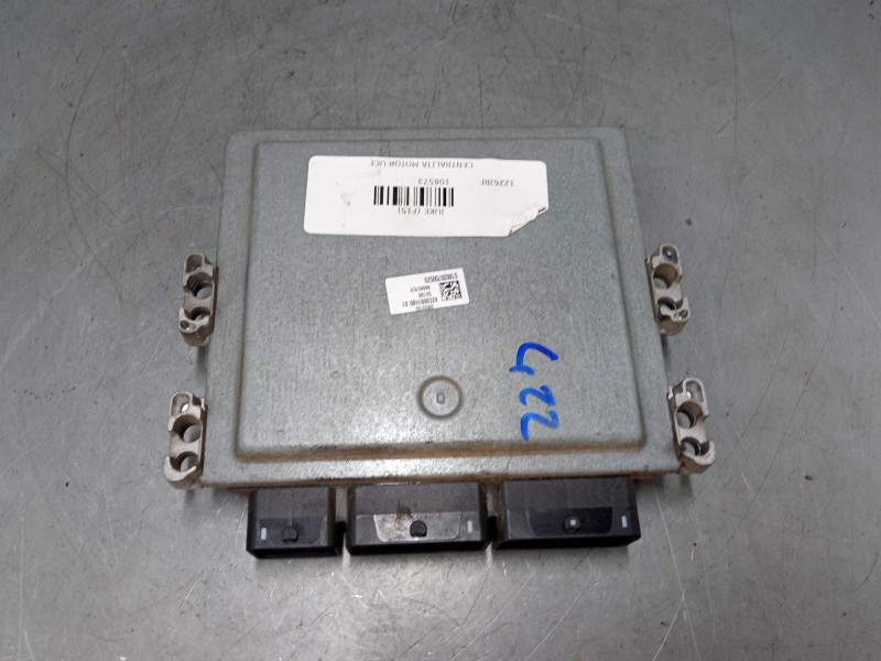 Recambio de centralita motor uce para nissan juke (f15) 1.2 dig-t referencia OEM IAM 23710HY01C a2c99597900 