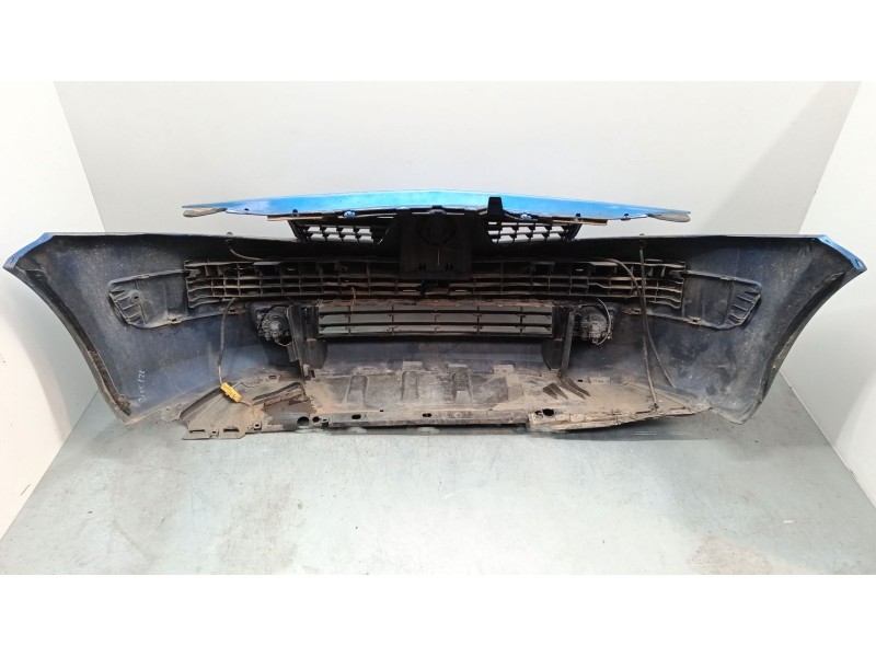 Recambio de paragolpes delantero para renault megane ii (bm0/1_, cm0/1_) 1.9 dci (bm0g, cm0g) referencia OEM IAM 8200142000 8200