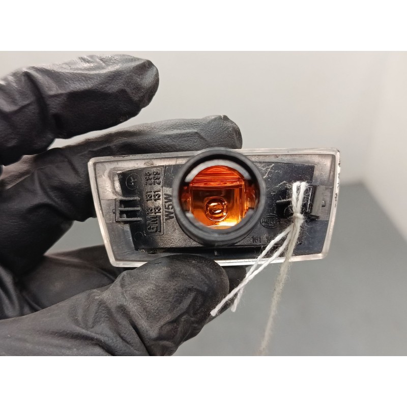 Recambio de intermitente lateral derecho para opel zafira / zafira family b (a05) 1.9 cdti (m75) referencia OEM IAM 13131298  