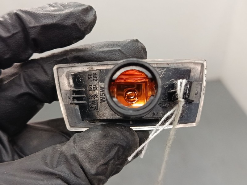 Recambio de intermitente lateral derecho para opel zafira / zafira family b (a05) 1.9 cdti (m75) referencia OEM IAM 13131298  