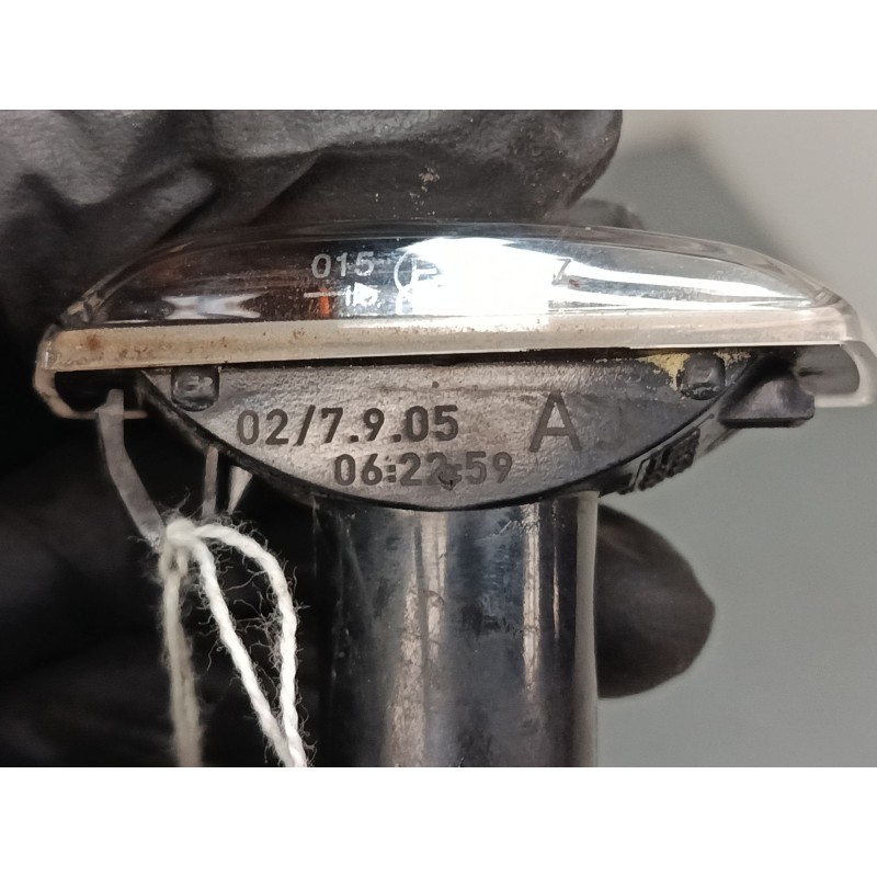 Recambio de intermitente lateral derecho para opel zafira / zafira family b (a05) 1.9 cdti (m75) referencia OEM IAM 13131298  