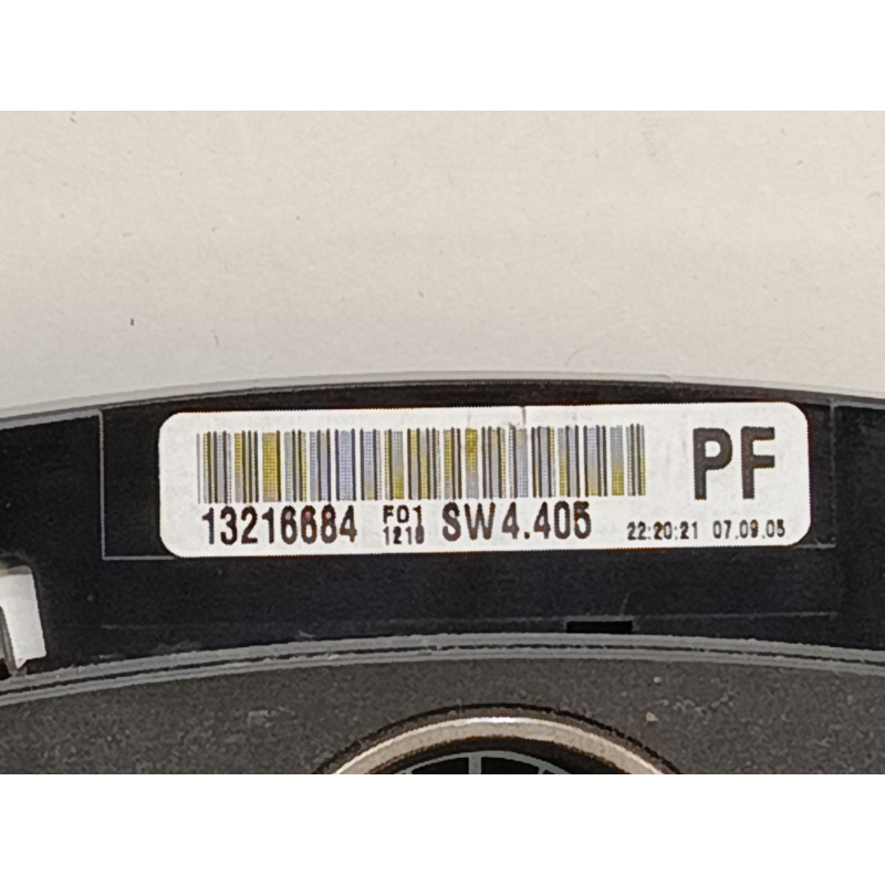 Recambio de cuadro instrumentos para opel zafira / zafira family b (a05) 1.9 cdti (m75) referencia OEM IAM 13216684  