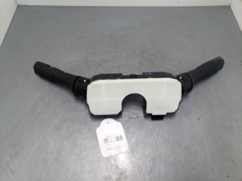 Recambio de mando luces para nissan juke (f15) 1.2 dig-t referencia OEM IAM   