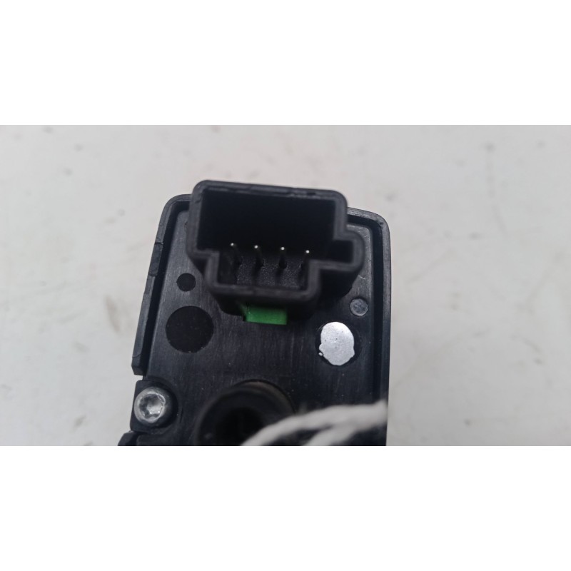 Recambio de mando elevalunas trasero derecho para mercedes-benz clase b sports tourer (w245) b 150 (245.231) referencia OEM IAM 