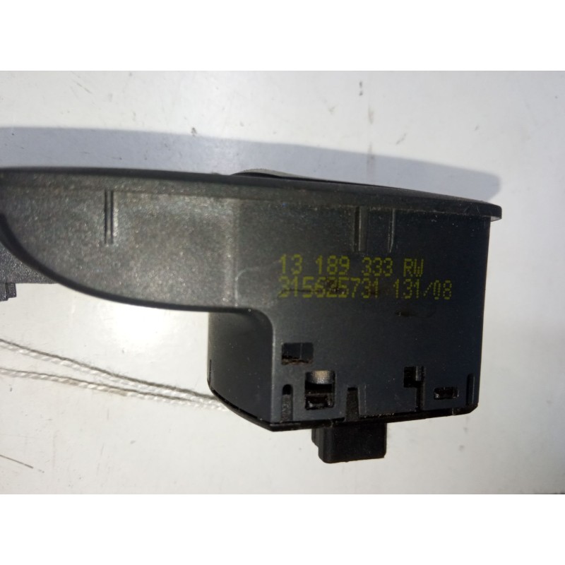 Recambio de mando elevalunas delantero derecho para opel corsa d (s07) 1.3 cdti (l08, l68) referencia OEM IAM   