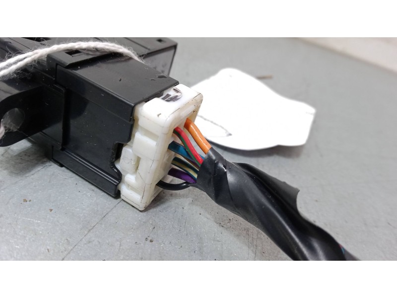 Recambio de mando elevalunas delantero derecho para nissan primera hatchback (p12) 1.6 referencia OEM IAM   