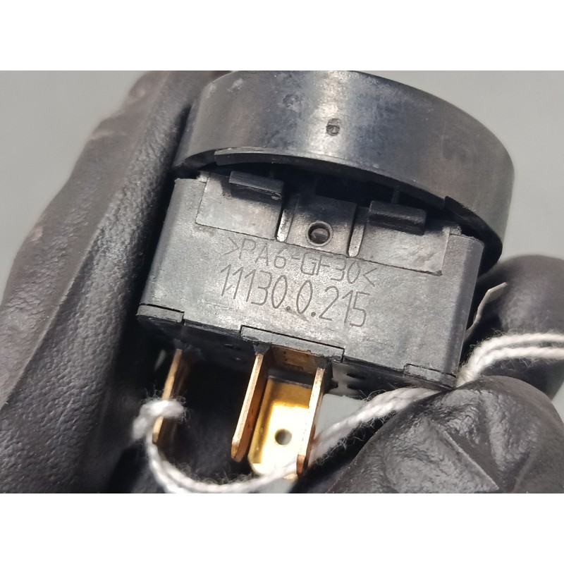 Recambio de mando elevalunas delantero derecho para smart fortwo coupé (450) 0.7 (450.352, 450.332) referencia OEM IAM 111300215