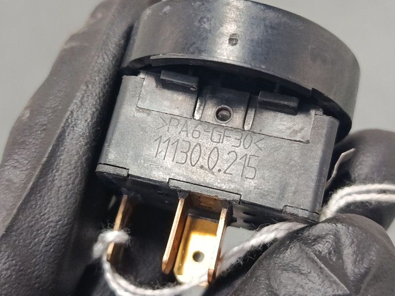 Recambio de mando elevalunas delantero derecho para smart fortwo coupé (450) 0.7 (450.352, 450.332) referencia OEM IAM 111300215