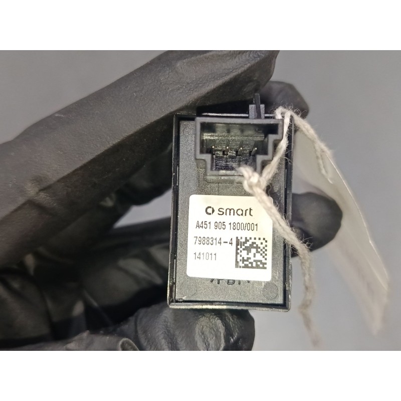 Recambio de mando elevalunas delantero derecho para smart fortwo coupé (451) 1.0 (451.330, 451.334) referencia OEM IAM A45190518