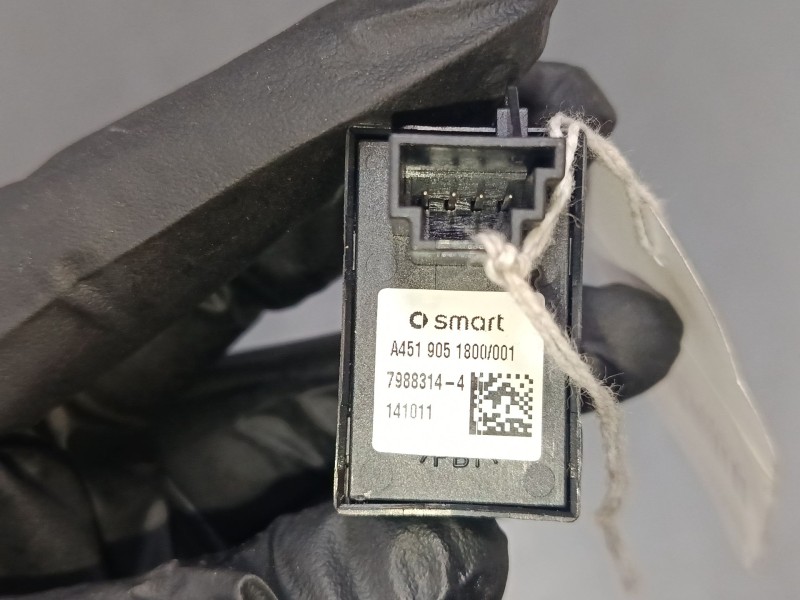 Recambio de mando elevalunas delantero derecho para smart fortwo coupé (451) 1.0 (451.330, 451.334) referencia OEM IAM A45190518