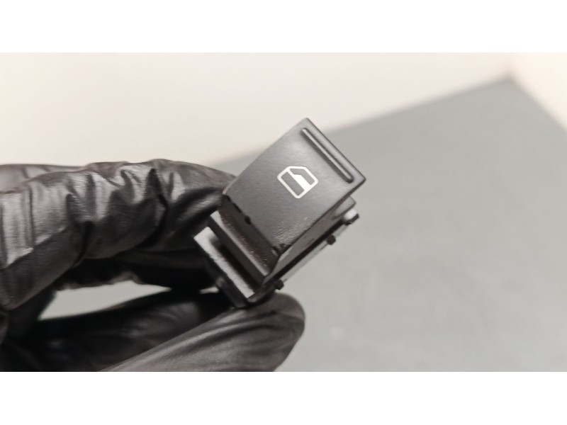 Recambio de mando elevalunas trasero derecho para volkswagen golf plus v (5m1, 521) 1.9 tdi referencia OEM IAM 7L69598558  