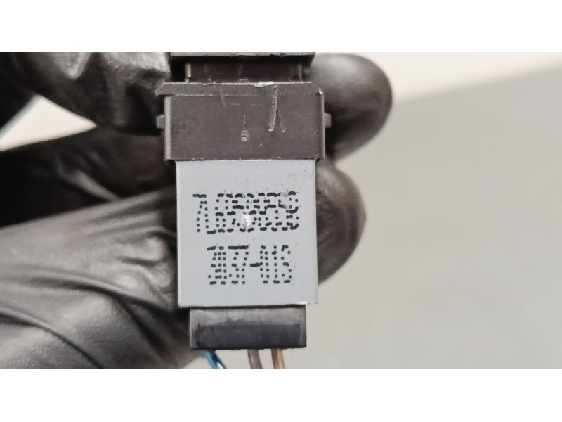 Recambio de mando elevalunas trasero derecho para volkswagen golf plus v (5m1, 521) 1.9 tdi referencia OEM IAM 7L69598558  