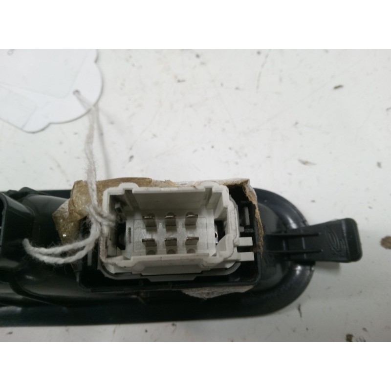Recambio de mando elevalunas trasero derecho para renault grand scénic ii (jm0/1_) 1.9 dci (jm14) referencia OEM IAM 156015870  