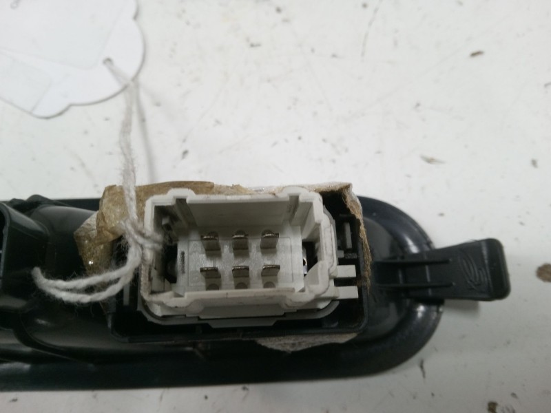 Recambio de mando elevalunas trasero derecho para renault grand scénic ii (jm0/1_) 1.9 dci (jm14) referencia OEM IAM 156015870  
