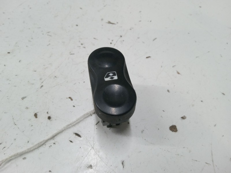 Recambio de mando elevalunas delantero derecho para dacia duster (hs_) 1.5 dci 4x4 referencia OEM IAM 602227  