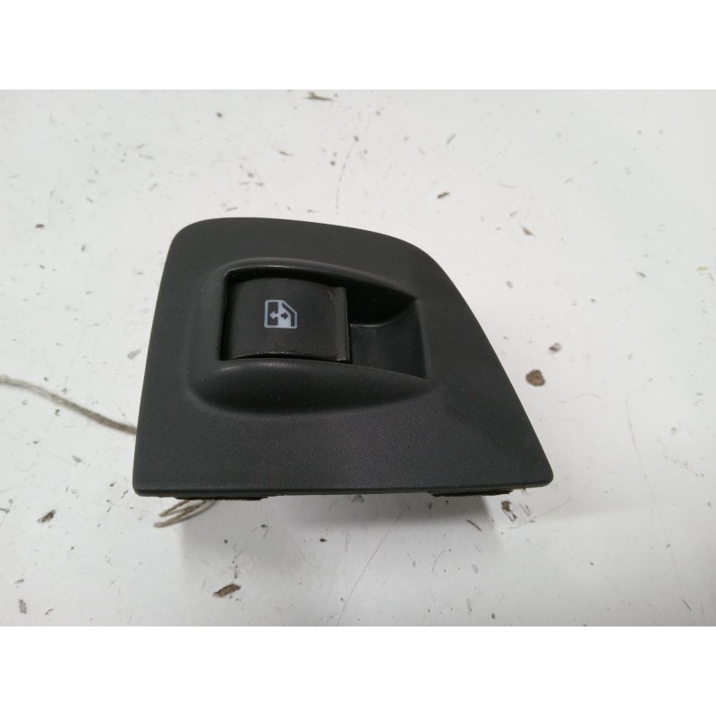 Recambio de mando elevalunas delantero derecho para fiat doblo monospace (119_, 223_) 1.3 jtd referencia OEM IAM 735402417DX  