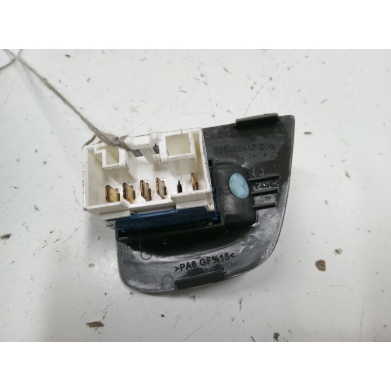 Recambio de mando elevalunas delantero derecho para fiat doblo monospace (119_, 223_) 1.3 jtd referencia OEM IAM 735402417DX  