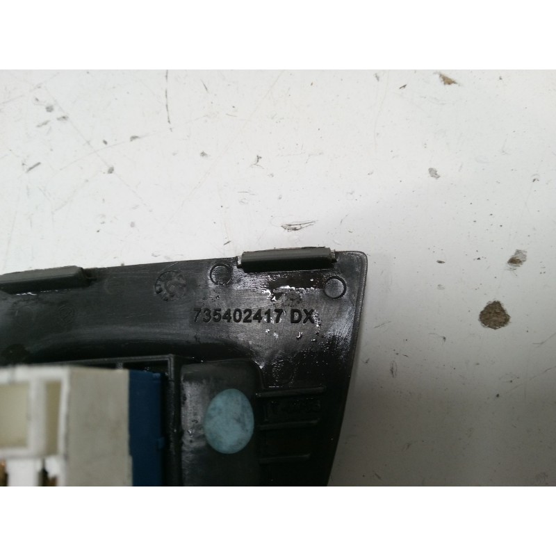 Recambio de mando elevalunas delantero derecho para fiat doblo monospace (119_, 223_) 1.3 jtd referencia OEM IAM 735402417DX  