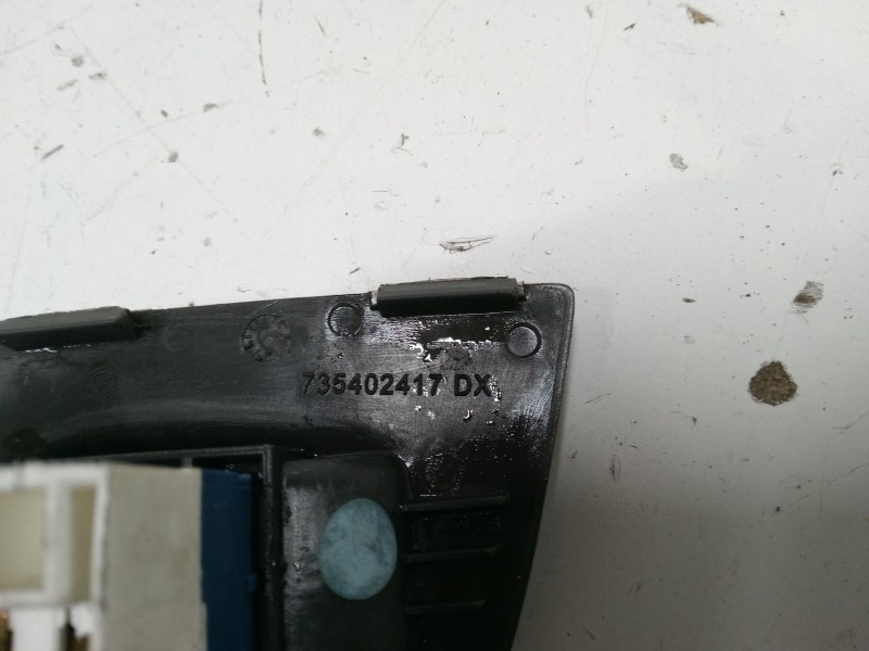 Recambio de mando elevalunas delantero derecho para fiat doblo monospace (119_, 223_) 1.3 jtd referencia OEM IAM 735402417DX  