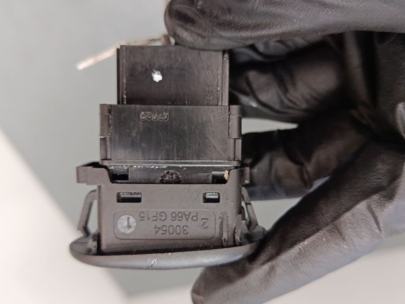 Recambio de mando elevalunas delantero derecho para citroën c2 (jm_) 1.4 hdi referencia OEM IAM 96605364XT  