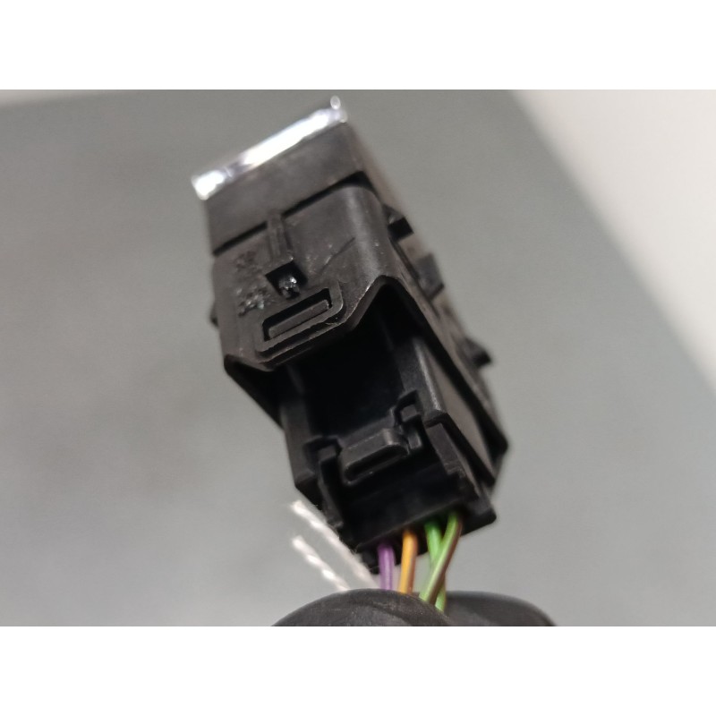 Recambio de mando elevalunas delantero derecho para ford c-max ii (dxa/cb7, dxa/ceu) 1.0 ecoboost referencia OEM IAM 10023282  