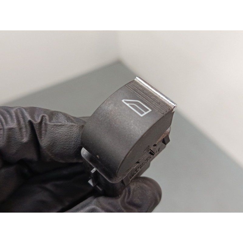 Recambio de mando elevalunas trasero derecho para ford c-max ii (dxa/cb7, dxa/ceu) 1.0 ecoboost referencia OEM IAM 10023262  