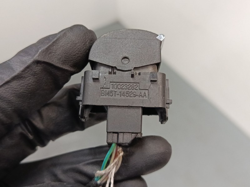 Recambio de mando elevalunas trasero derecho para ford c-max ii (dxa/cb7, dxa/ceu) 1.0 ecoboost referencia OEM IAM 10023262  