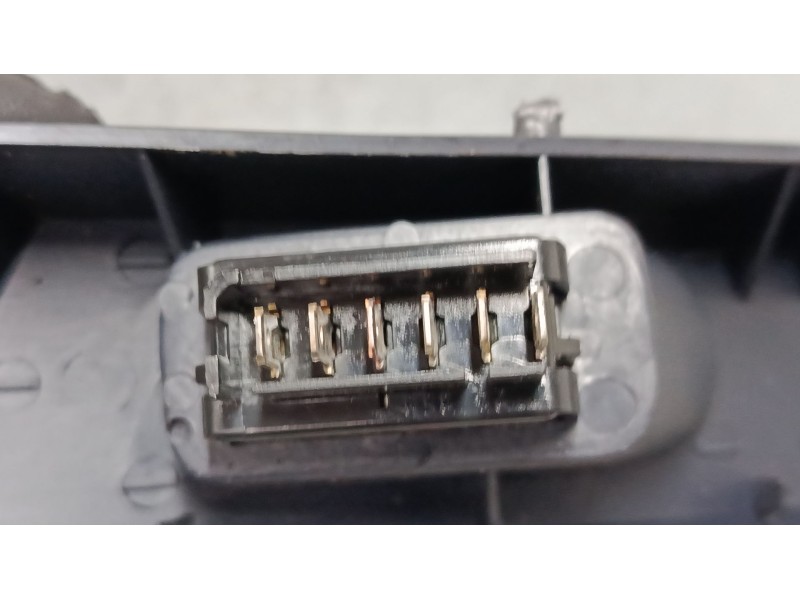 Recambio de mando elevalunas delantero derecho para renault clio ii (bb_, cb_) 1.4 (b/cb0c, b/cb0s) referencia OEM IAM RP3117416