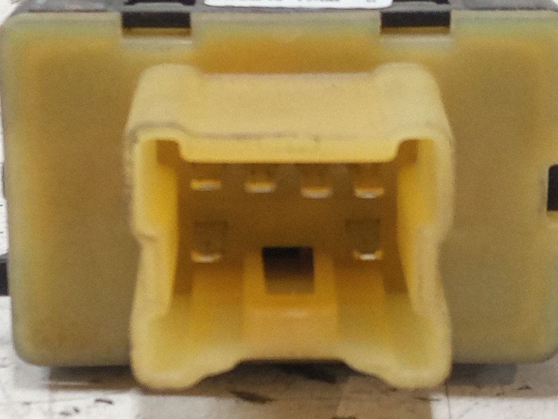 Recambio de mando elevalunas delantero derecho para renault clio iv (bh_) 1.2 16v referencia OEM IAM 254218614R  