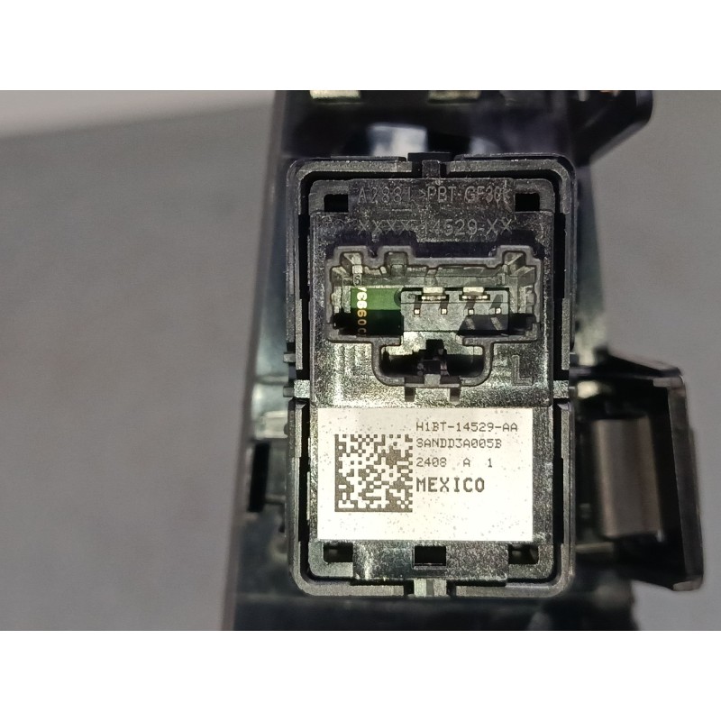 Recambio de mando elevalunas trasero derecho para ford fiesta vii (hj, hf) 1.0 ecoboost referencia OEM IAM   