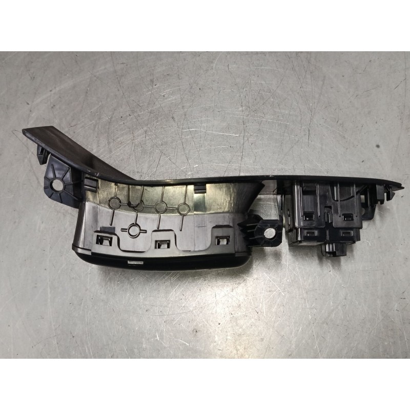 Recambio de mando elevalunas trasero derecho para ford fiesta vii (hj, hf) 1.0 ecoboost referencia OEM IAM   