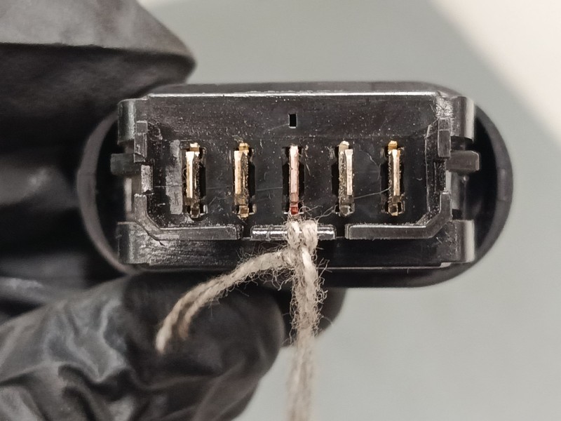 Recambio de mando elevalunas delantero derecho para dacia sandero (bs_) 1.2 16v referencia OEM IAM   