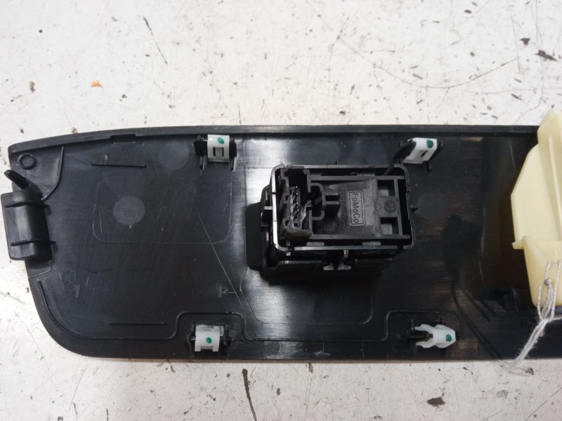 Recambio de mando elevalunas delantero derecho para ford ecosport 1.0 ecoboost referencia OEM IAM GN15A26690D  