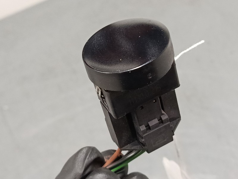 Recambio de mando elevalunas delantero derecho para smart fortwo coupé (450) 0.7 (450.352, 450.332) referencia OEM IAM 111300215