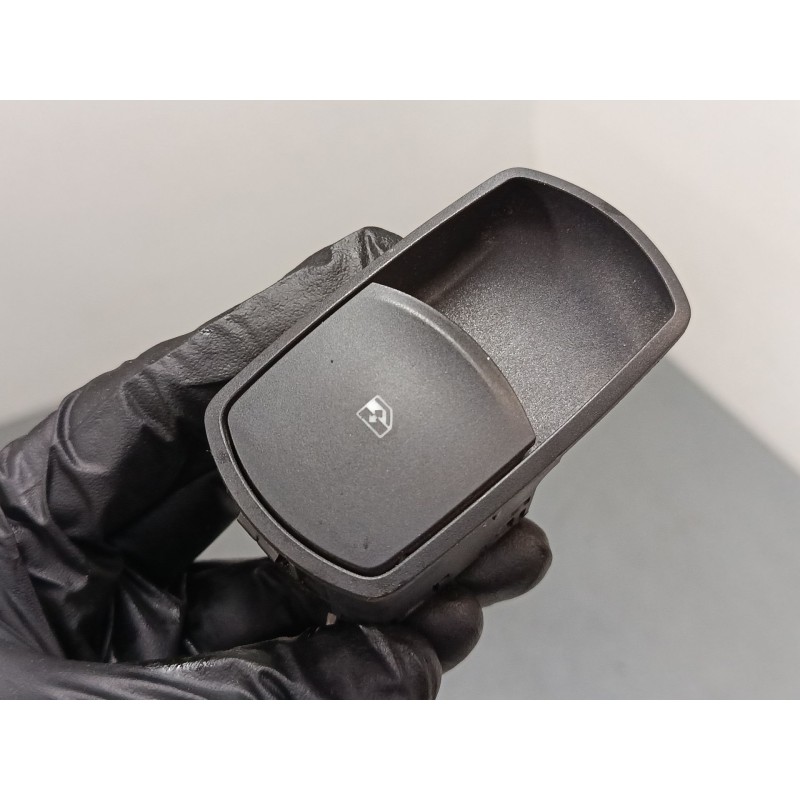 Recambio de mando elevalunas delantero derecho para opel corsa d (s07) 1.3 cdti (l08, l68) referencia OEM IAM 315625731  