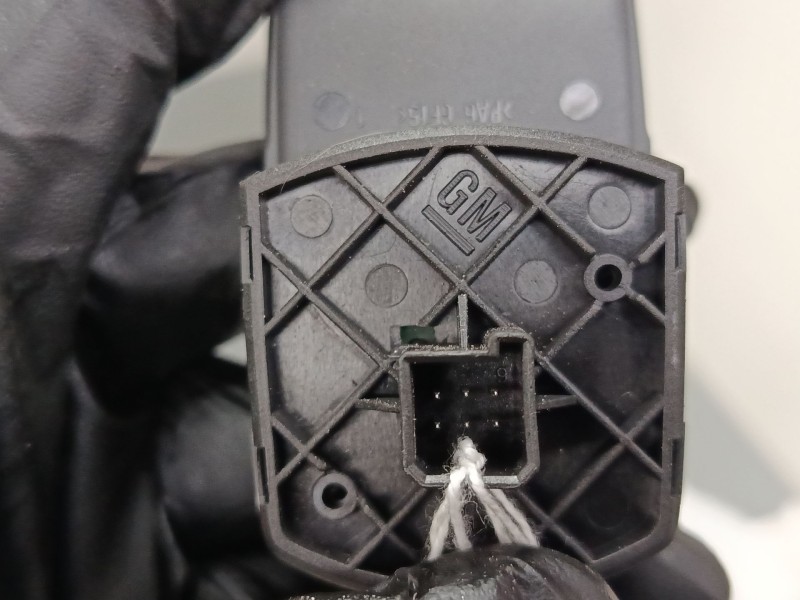 Recambio de mando elevalunas delantero derecho para opel corsa d (s07) 1.3 cdti (l08, l68) referencia OEM IAM 315625731  