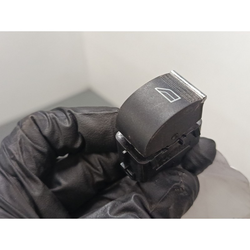 Recambio de mando elevalunas delantero derecho para ford c-max ii (dxa/cb7, dxa/ceu) 1.6 ti referencia OEM IAM 10091844  