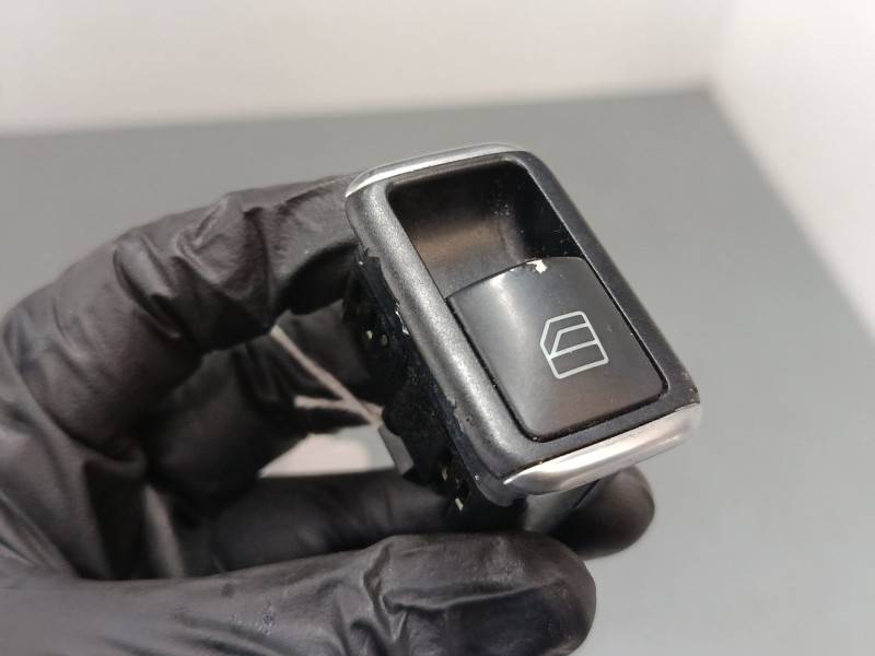 Recambio de mando elevalunas delantero derecho para mercedes-benz clase a (w176) a 220 d (176.003) referencia OEM IAM A204905810