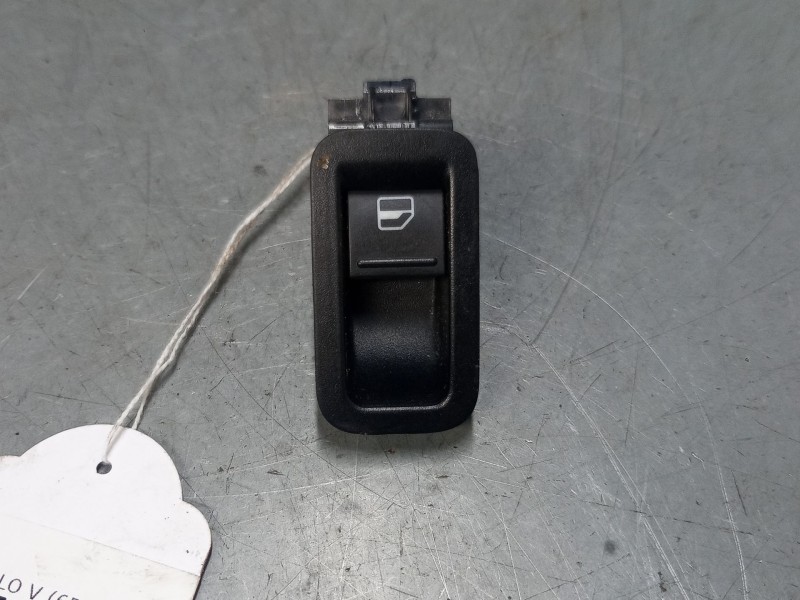 Recambio de mando elevalunas trasero derecho para volkswagen polo v (6r1, 6c1) 1.2 tdi referencia OEM IAM 6R0867255  
