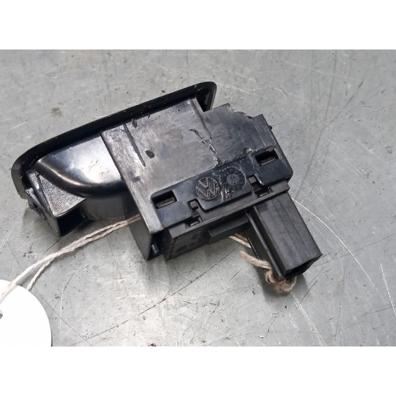 Recambio de mando elevalunas trasero derecho para volkswagen polo v (6r1, 6c1) 1.2 tdi referencia OEM IAM 6R0867255  
