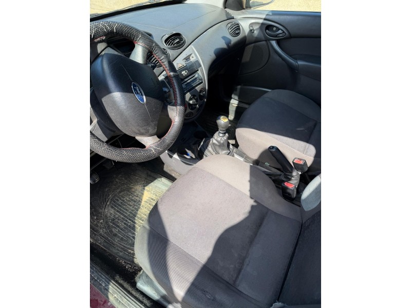 ford focus i sedán (dfw) del año 2002