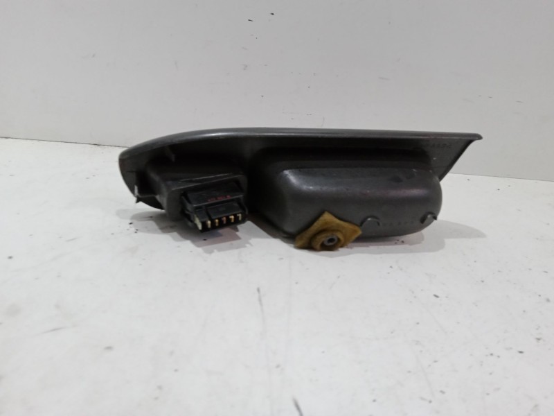 Recambio de mando elevalunas delantero derecho para renault scénic i monospace (ja0/1_, fa0_) 1.9 dci rx4 referencia OEM IAM   