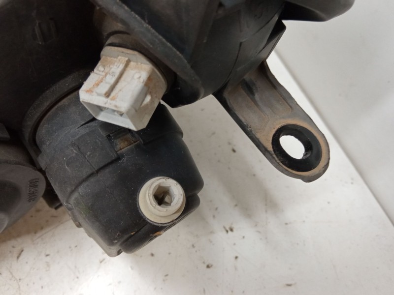 Recambio de faro derecho para peugeot 206 hatchback (2a/c) 1.4 i referencia OEM IAM 9660535580  