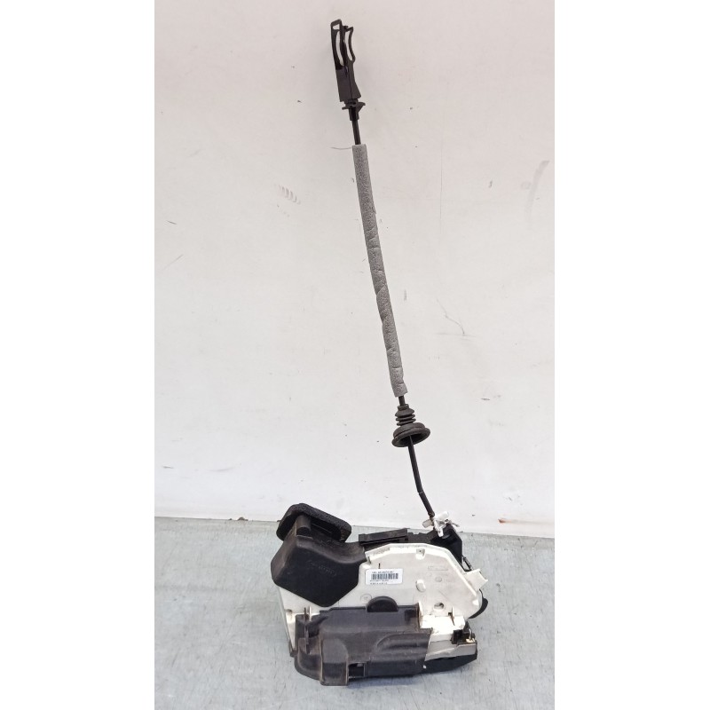 Recambio de cerradura puerta delantera derecha para volkswagen polo v (6r1, 6c1) 1.2 tdi referencia OEM IAM 5K1837016D  