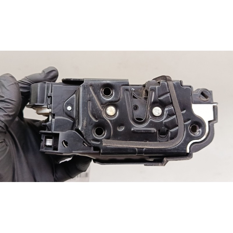 Recambio de cerradura puerta delantera derecha para volkswagen polo v (6r1, 6c1) 1.2 tdi referencia OEM IAM 5K1837016D  