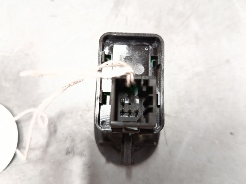 Recambio de mando elevalunas delantero izquierdo para citroën c3 i (fc_, fn_) 1.4 hdi referencia OEM IAM 96401469XT  