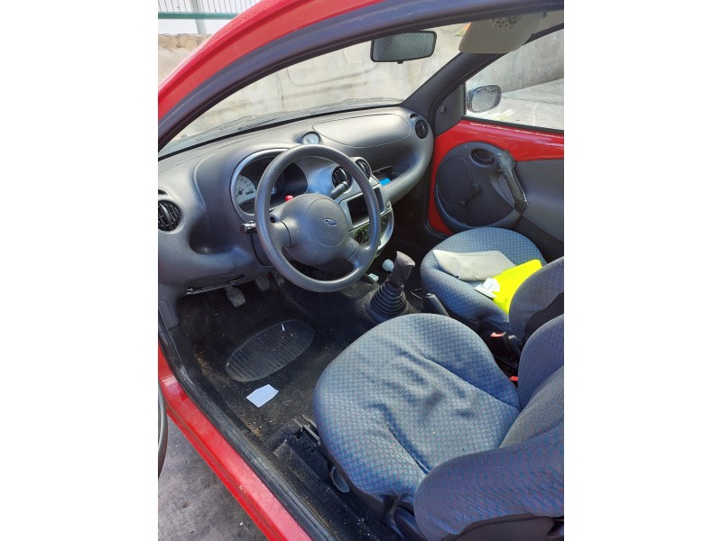 ford ka (rb_) del año 2002