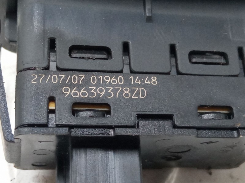 Recambio de mando elevalunas trasero izquierdo para citroën c4 grand picasso i (ua_) 2.0 hdi 138 referencia OEM IAM 96639378ZD  