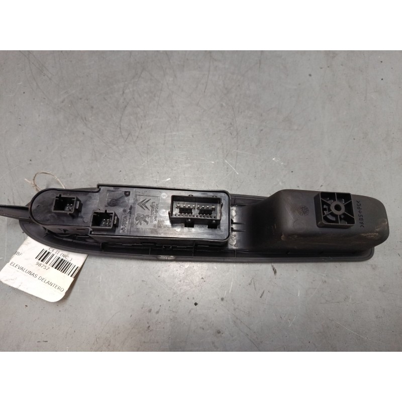 Recambio de mando elevalunas delantero izquierdo para citroën c4 ii (nc_) 1.6 vti 120 referencia OEM IAM   