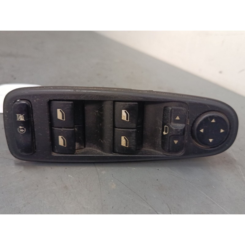 Recambio de mando elevalunas delantero izquierdo para citroën c4 picasso i monospace (ud_) 1.6 hdi referencia OEM IAM 96639382ZD